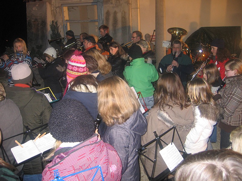 Weihnachtsliederspiel vom Schloss (17).JPG